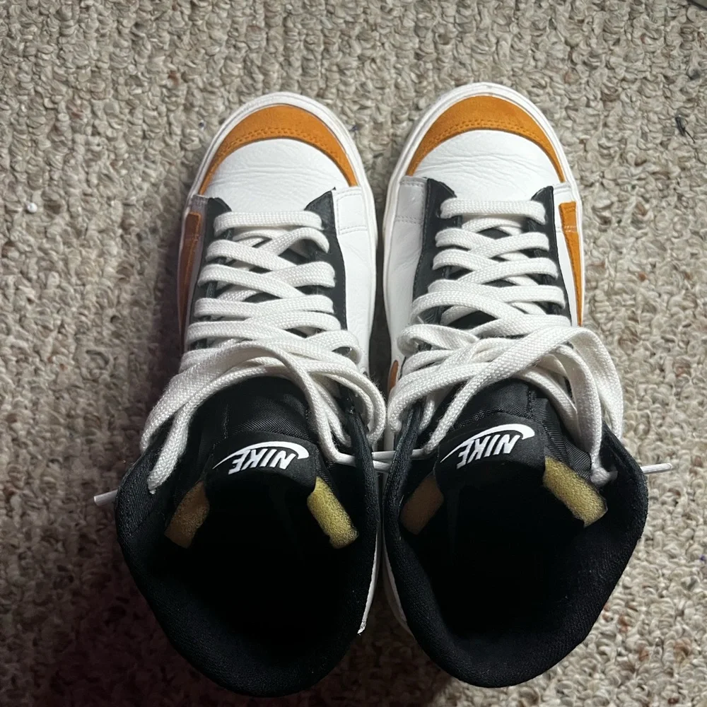 Nike Women's White Black Orange High-Top Sneakers